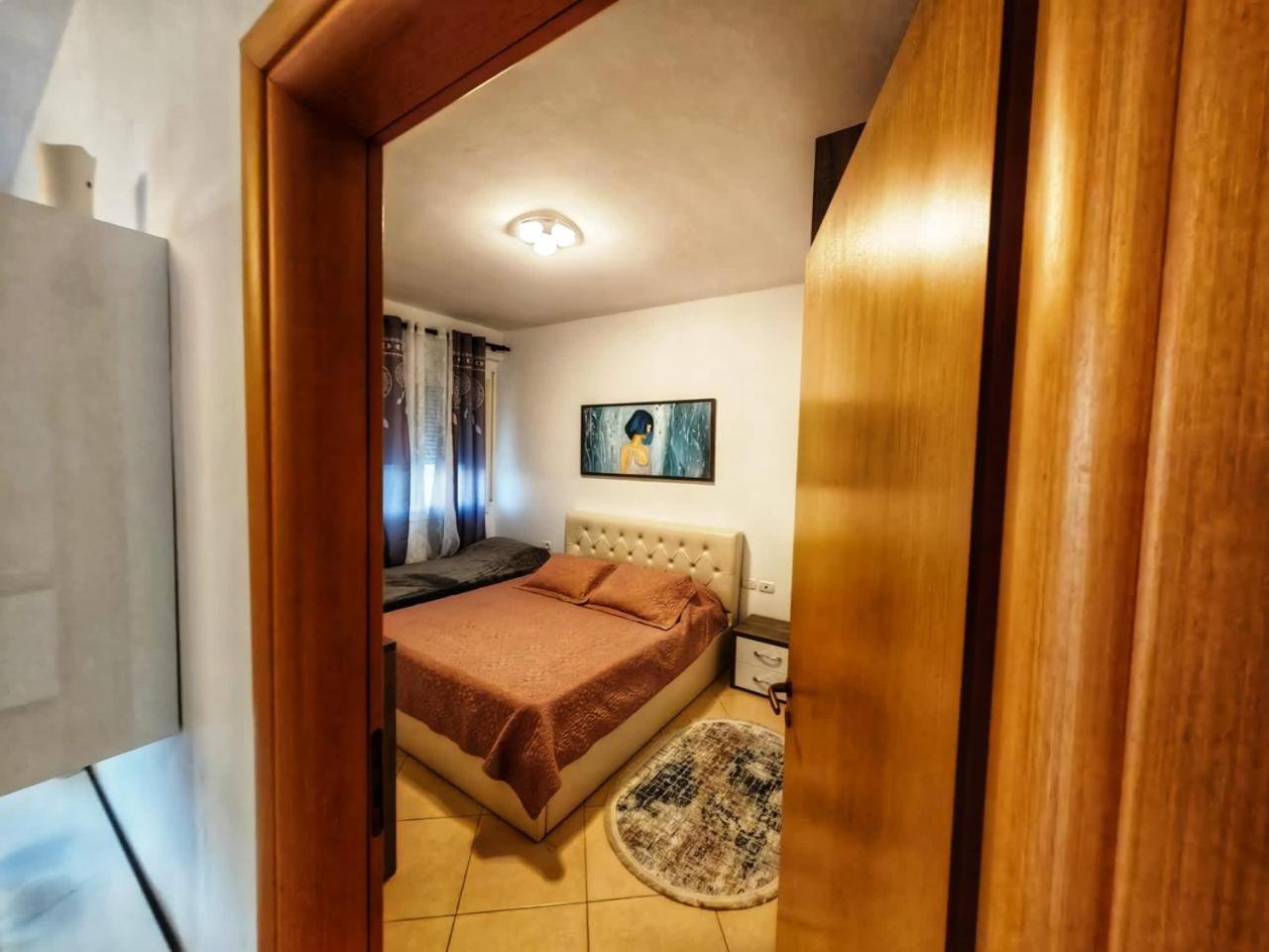Asta Apartments Free Private Parking Vlorë Exterior foto